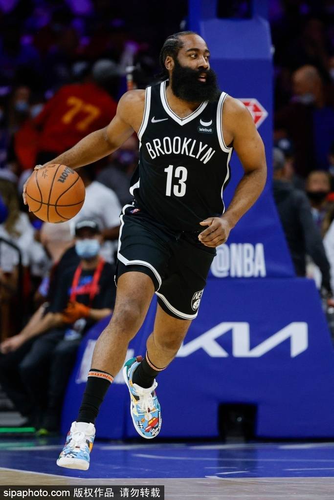 关于上海队翻盘76人，杜兰特关键制胜的信息