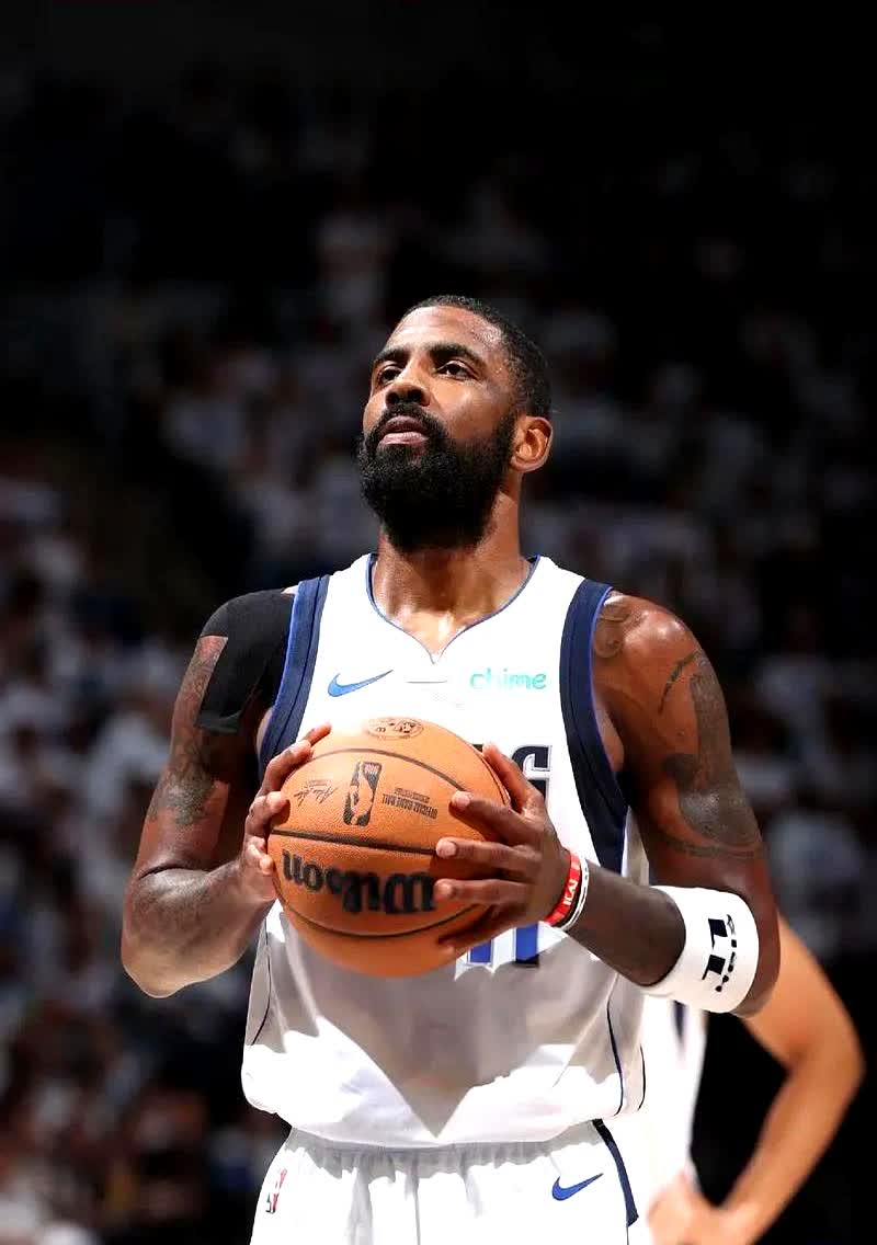 独行侠翻盘76人，乔治关键制胜