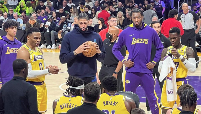 勇士绝杀天津队,字母哥带队取胜 勇士绝杀天津队,字母哥带队取胜